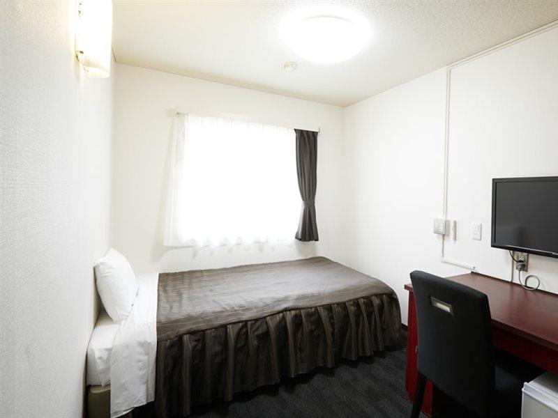 Osaka Corona Hotel Bagian luar foto