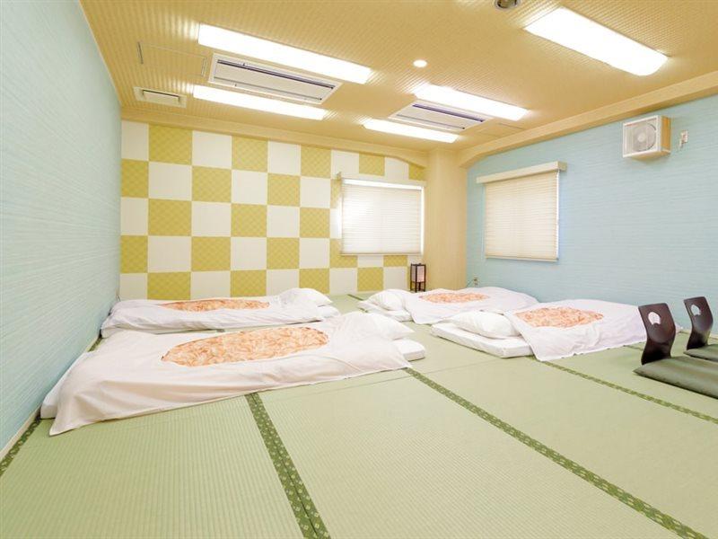 Osaka Corona Hotel Bagian luar foto
