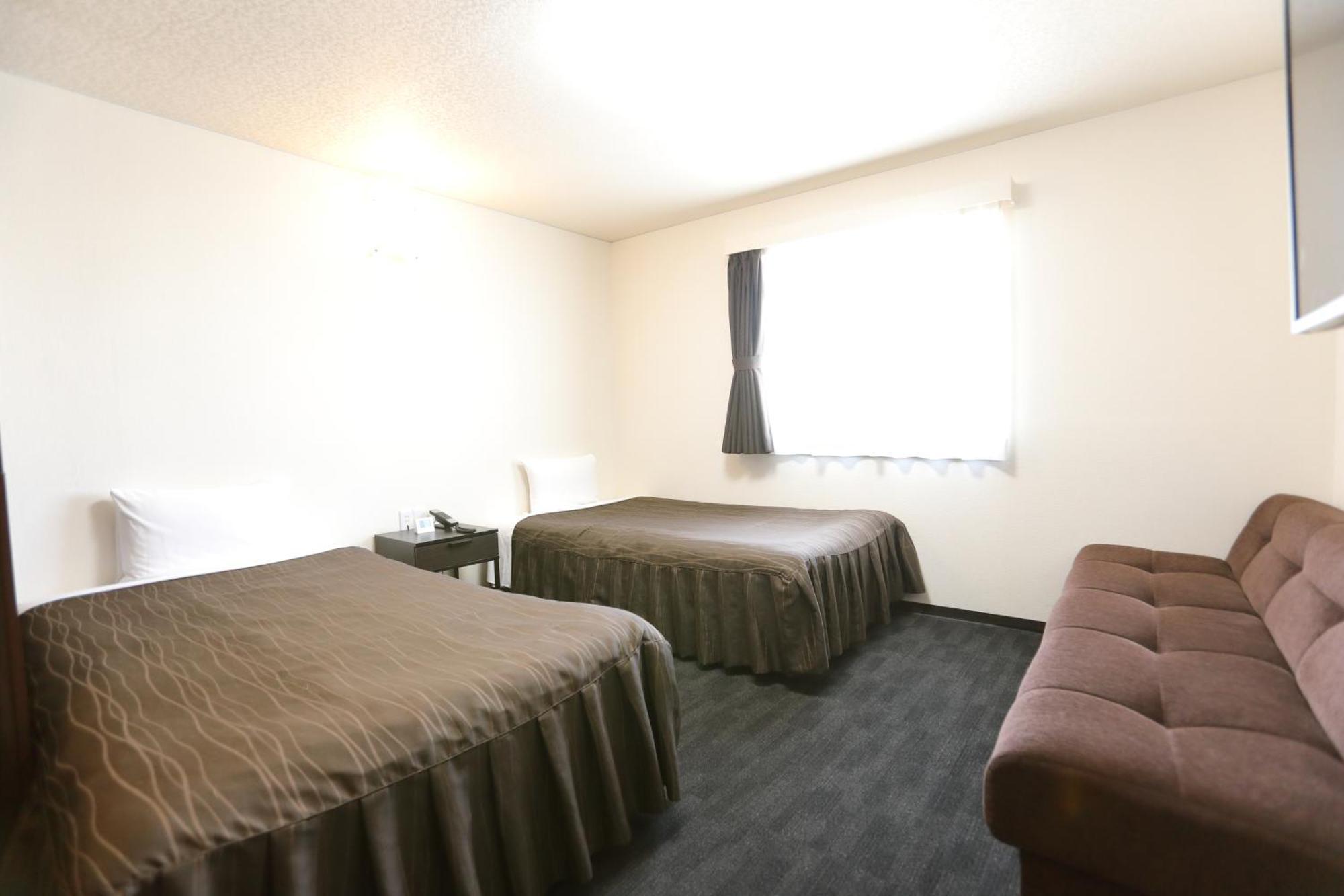 Osaka Corona Hotel Bagian luar foto