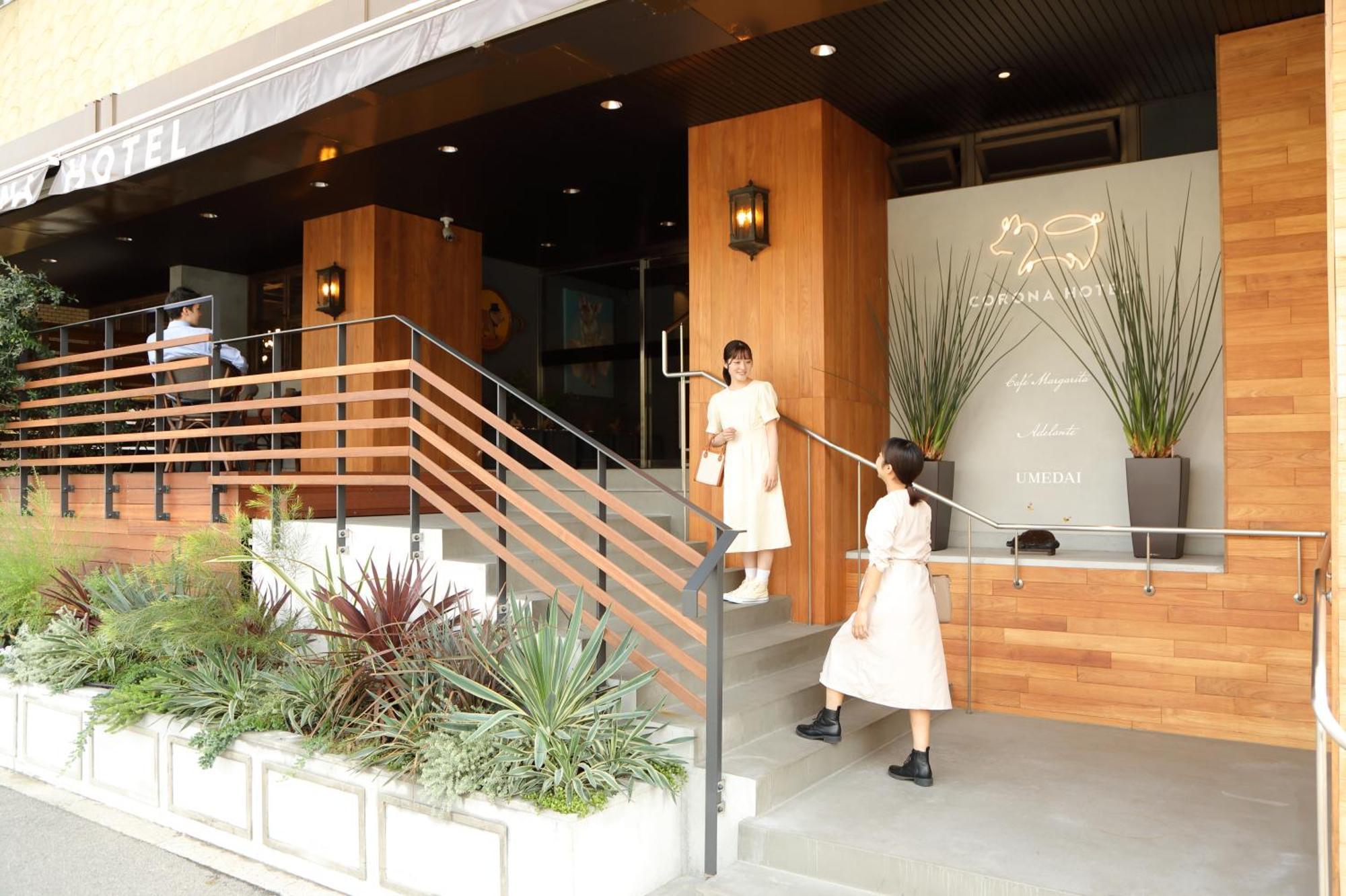 Osaka Corona Hotel Bagian luar foto